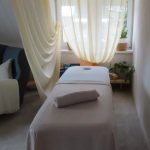 Therapiezimmer_Liege_ganz_01